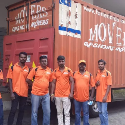 gps-movers-young-team